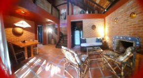 Tres duplex no meio do verde a 130 metros da praia da Lagoinha